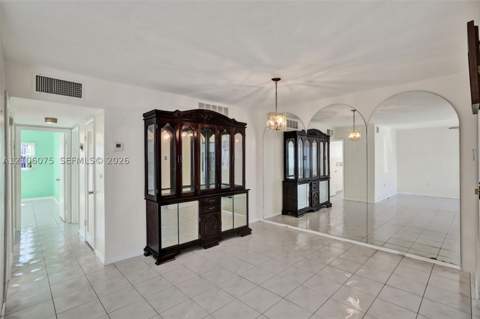 52 NE 204th St 8, Miami Gardens FL - photo 7 of 41