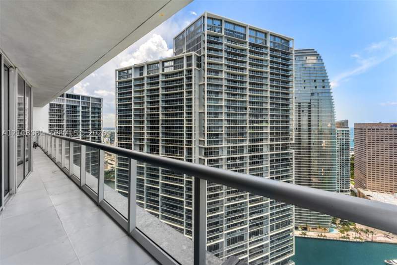 2 bedroom Condominium at 495 Brickell Ave 4502, Icon Brickell No Two, Miami — photo 4