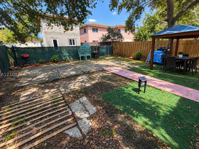 2 bedroom SingleFamilyResidence at 3087 NW 44th St, Roosevelt Pk Addn No 1, Miami — photo 5