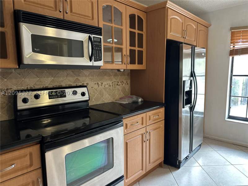 3 bedroom Townhouse at 10061 SW 137th Pl, Valencia Townhomes, Miami — photo 3