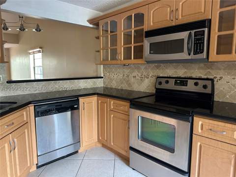 10061 SW 137th Pl, Miami FL - photo 6 of 15