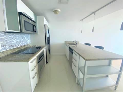 185 SW 7th St 3708, Miami FL - photo 12 of 39