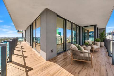 88 SW 7th St 3401, Miami FL - photo 6 of 33