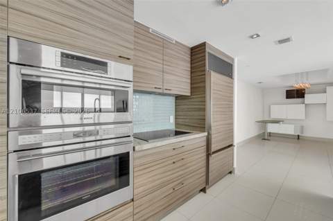 465 Brickell Ave 5203, Miami FL - photo 12 of 54