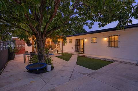 550 E 10th Ave, Hialeah FL - photo 6 of 45