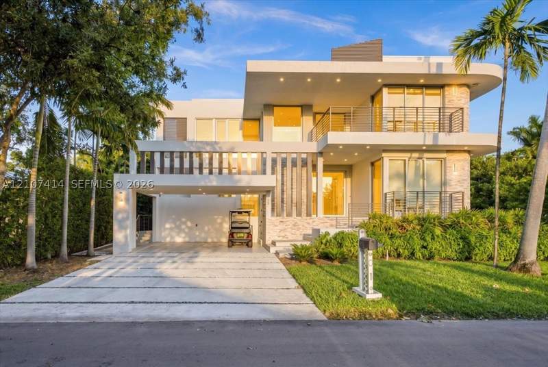 6 bedroom SingleFamilyResidence at 315 Cypress Dr, Tropical Isle Homes Sub 4, Key Biscayne — photo 3