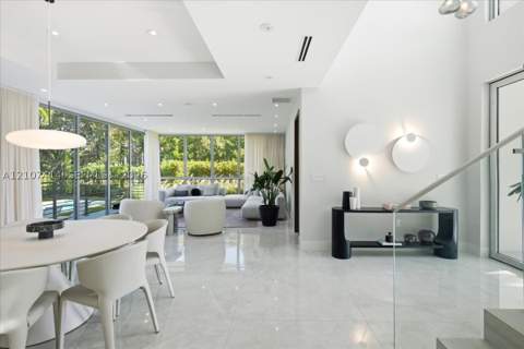 315 Cypress Dr, Key Biscayne FL - photo 8 of 93