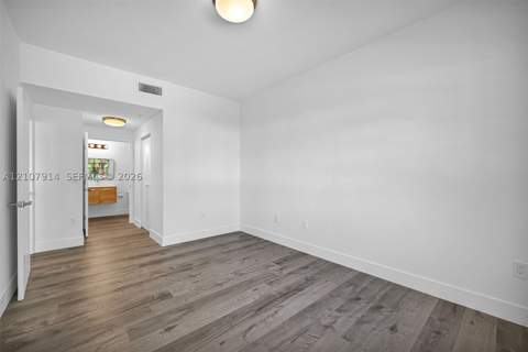 7340 NW 114th Ave 205, Doral FL - photo 11 of 37