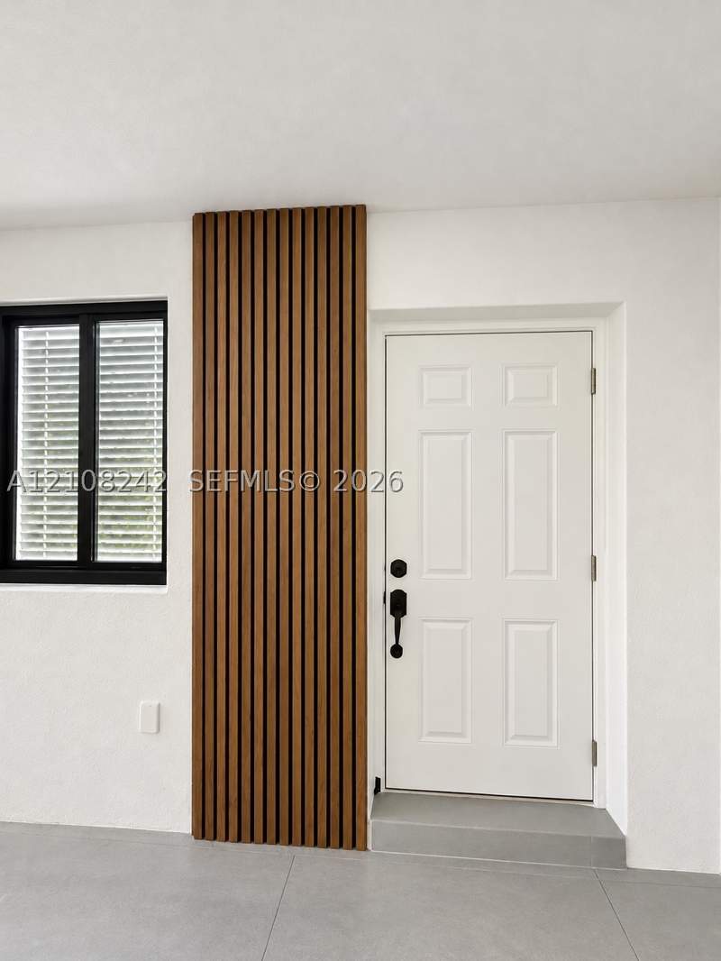 4 bedroom SingleFamilyResidence at 61 E 39th St, Elm Park, Hialeah — photo 3