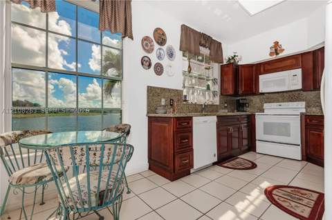 14817 Balgowan Rd 102-5, Miami Lakes FL - photo 11 of 29