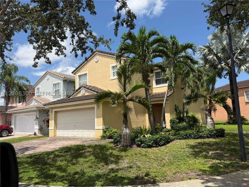 4 bedroom SingleFamilyResidence at 1481 SE 18th Ter, Shores At Keys Gate, Homestead — photo 2