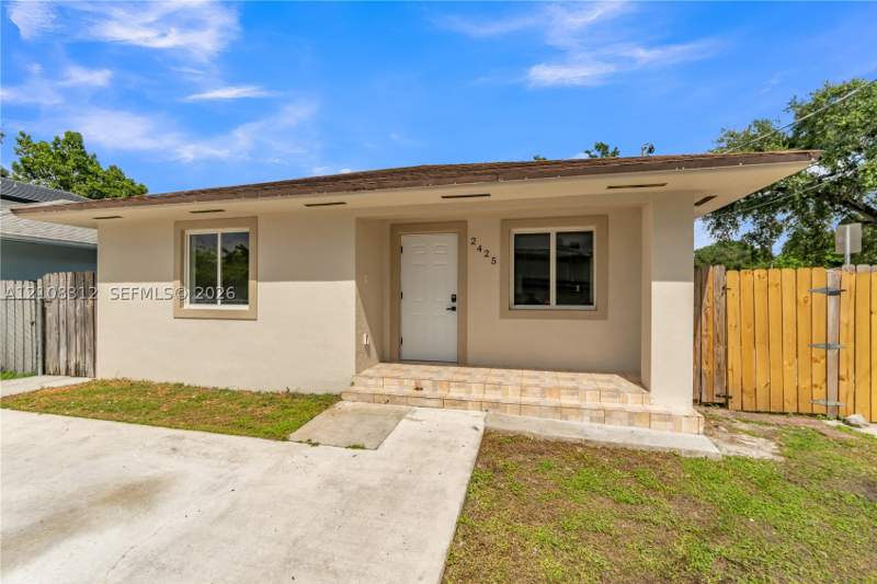 4 bedroom SingleFamilyResidence at 2425 NW 52nd St, Glenwood Heights Addn, Miami — photo 2