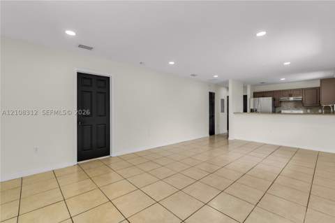 2425 NW 52nd St, Miami FL - photo 6 of 46