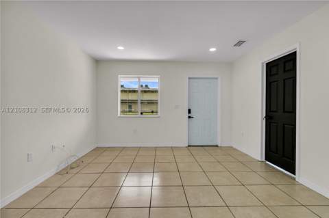 2425 NW 52nd St, Miami FL - photo 7 of 46