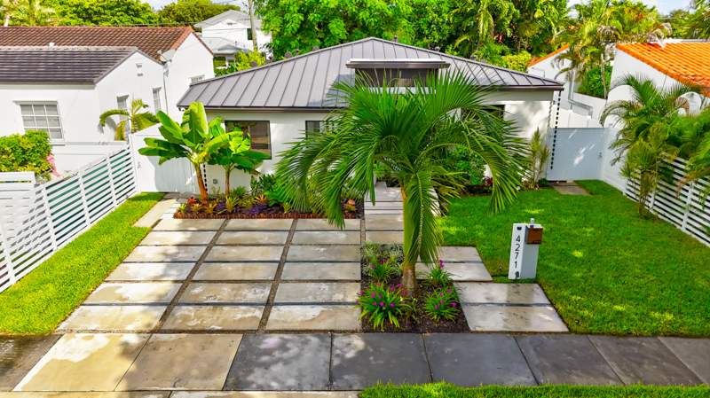 3 bedroom SingleFamilyResidence at 4271 SW 13th Street, Sunny Grove, Miami — photo 3