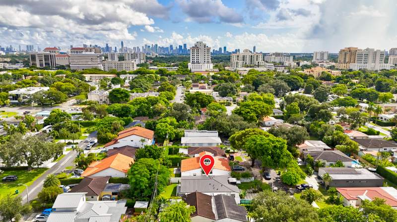 3 bedroom SingleFamilyResidence at 4271 SW 13th Street, Sunny Grove, Miami — photo 4
