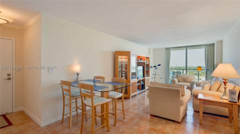2457 Collins Ave 1501, Miami Beach FL - photo 10 of 49