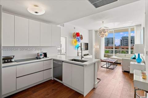 6799 Collins Ave 412, Miami Beach FL - photo 7 of 56