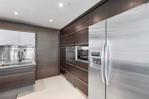 6000 Collins Ave 527, Miami Beach FL - photo 18 of 38