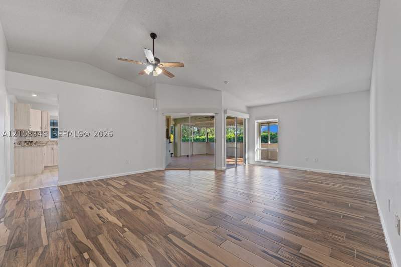 3 bedroom SingleFamilyResidence at 2530 SE 7th Pl, Keys-Gate No 1, Homestead — photo 2