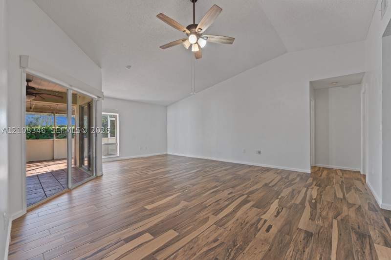 3 bedroom SingleFamilyResidence at 2530 SE 7th Pl, Keys-Gate No 1, Homestead — photo 5
