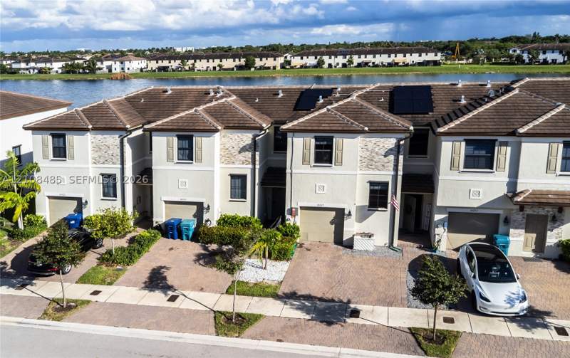 3 bedroom Townhouse at 10217 SW 231st Ln, Enclave South Phase 1, Miami — photo 2