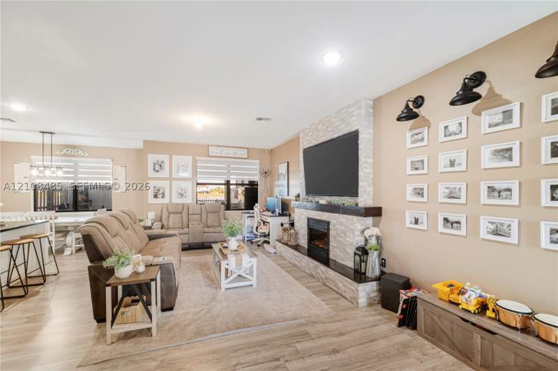 3 bedroom Townhouse at 10217 SW 231st Ln, Enclave South Phase 1, Miami — photo 4