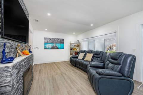 3614 NW 12th Ter, Miami FL - photo 8 of 27