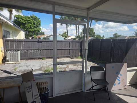 18051 NW 41st Pl, Miami Gardens FL - photo 10 of 14