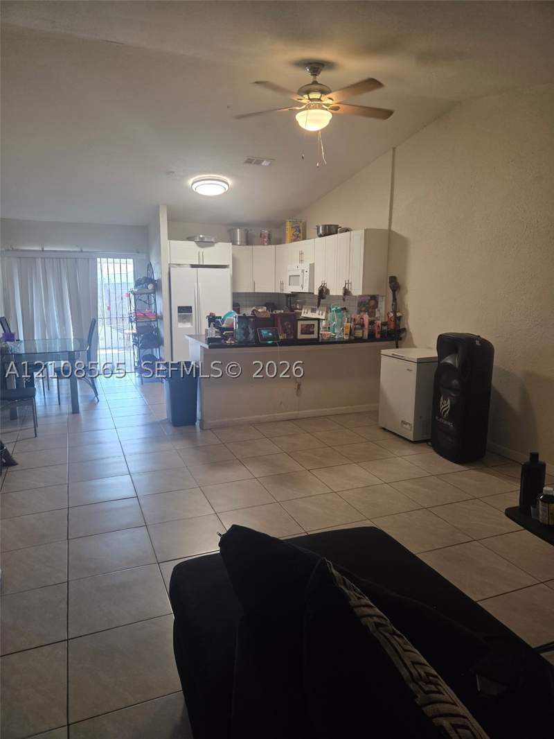2 bedroom Townhouse at 18051 NW 41st Pl, Del Prado Gardens Sec 1, Miami Gardens — photo 5