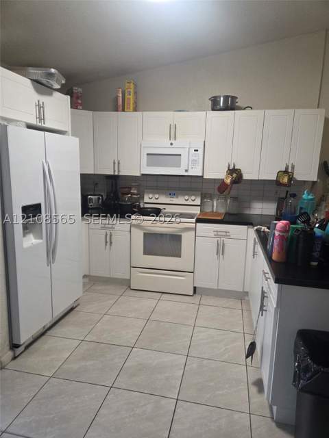 18051 NW 41st Pl, Miami Gardens FL - photo 7 of 14