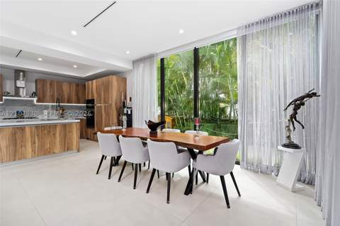 311 SE 189th St., Sunny Isles Beach FL - photo 6 of 79