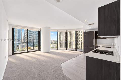 45 SW 9th St 2206, Miami FL - photo 6 of 20