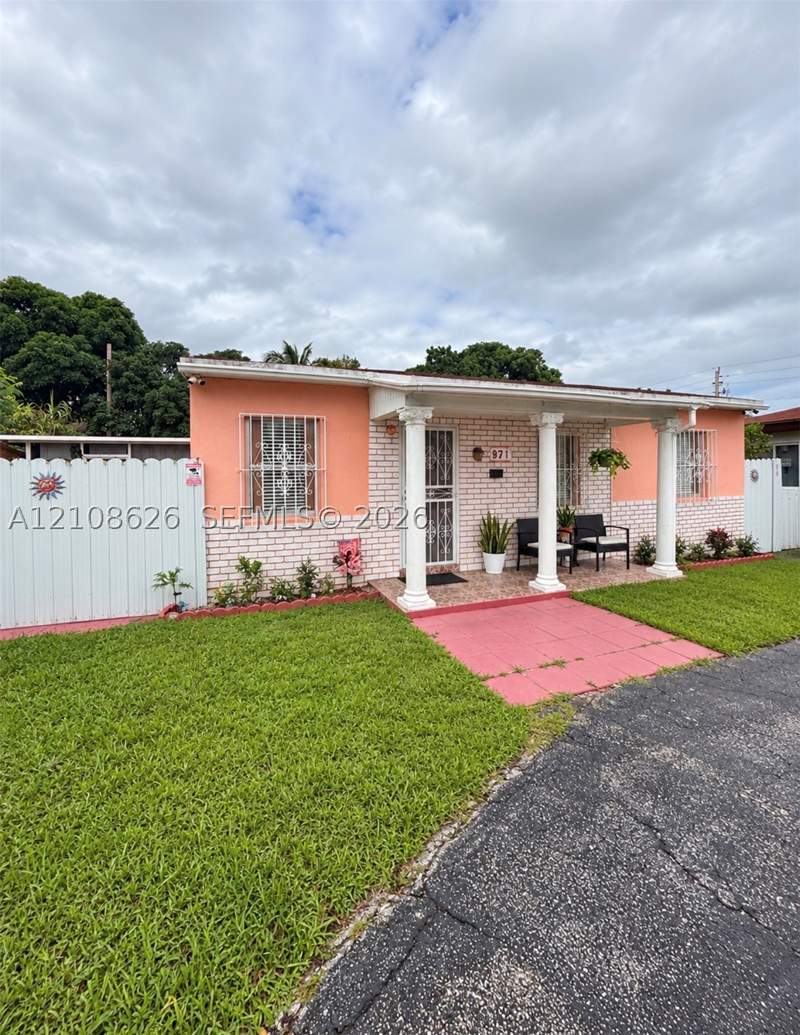 4 bedroom SingleFamilyResidence at 971 NE 156th Ter, Belford-Carr Sub, North Miami Beach — photo 4