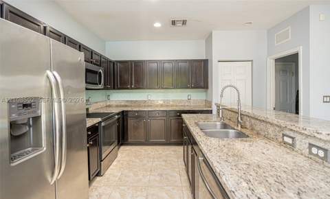 180 NE 26th Ave, Homestead FL - photo 6 of 96