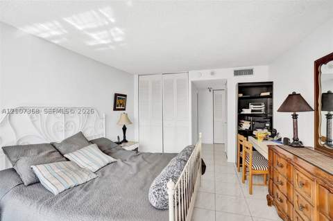 251 174th St 415, Sunny Isles Beach FL - photo 10 of 33