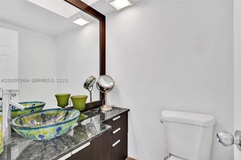 251 174th St 415, Sunny Isles Beach FL - photo 11 of 33