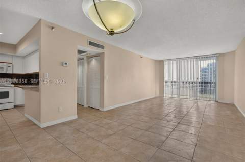 19195 NE 36th Ct 2704, Aventura FL - photo 11 of 35
