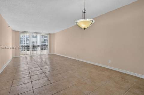 19195 NE 36th Ct 2704, Aventura FL - photo 9 of 35