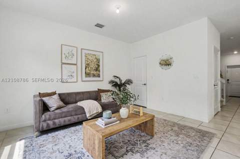 20308 NW 6th Pl, Miami Gardens FL - photo 10 of 27