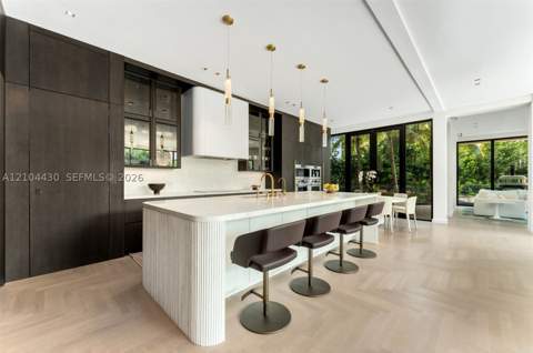 360 Harbor Ln, Key Biscayne FL - photo 7 of 16