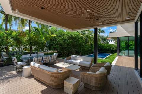 360 Harbor Ln, Key Biscayne FL - photo 8 of 16