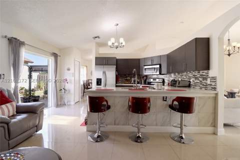8070 SW 157th Pl, Miami FL - photo 7 of 26