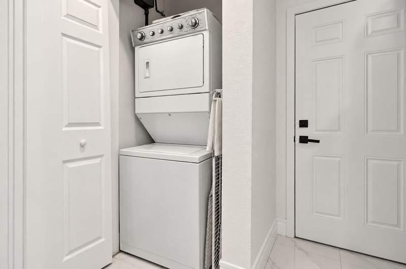 3 bedroom SingleFamilyResidence at 1946 NW 152nd Terrace, 1st Addn To Magnolia Sub, Miami Gardens — photo 4