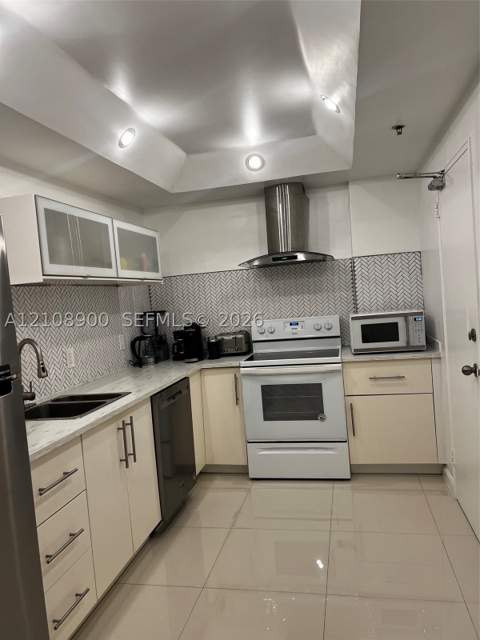 10185 Collins Ave 515, Bal Harbour FL - photo 14 of 15