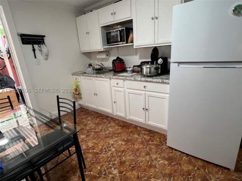 7330 W 14th Ave, Hialeah FL - photo 21 of 27