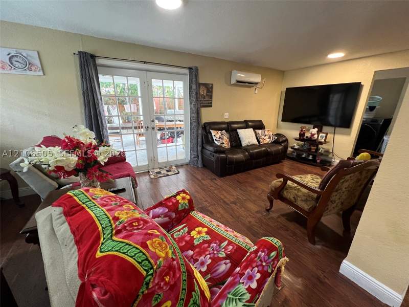 3 bedroom SingleFamilyResidence at 7330 W 14th Ave, Lake Cecile Ests Sec 1, Hialeah — photo 4