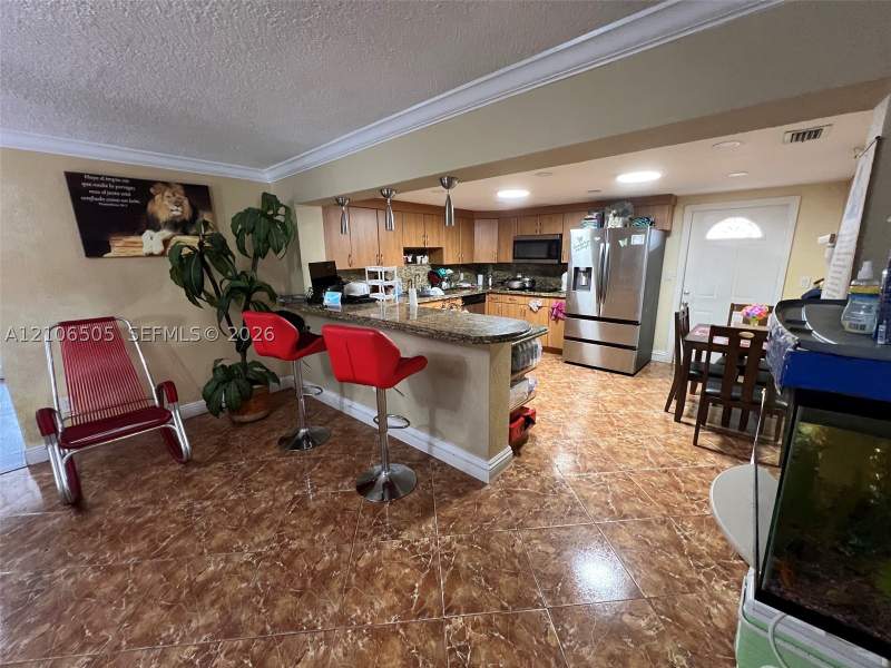 3 bedroom SingleFamilyResidence at 7330 W 14th Ave, Lake Cecile Ests Sec 1, Hialeah — photo 5