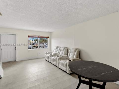 3979 W 9th Ct 23, Hialeah FL - photo 8 of 19