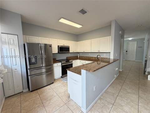 12989 SW 135th Ter, Miami FL - photo 10 of 36